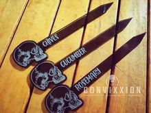 Load image into Gallery viewer, Convixxion Skull Gothic Plant Tags